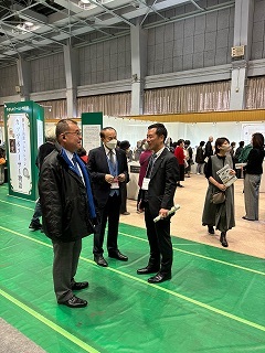 写真：やきものワールド視察