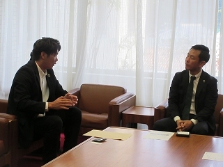 写真：面談（株式会社Blueberry代表取締役）