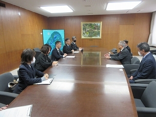 写真：面談（多治見市民病院長ら）