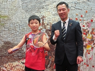 写真：表敬訪問（全国小学生バドミントン選手権大会出場者）