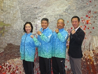 写真：表敬訪問（全国健康福祉祭えひめ大会出場者）