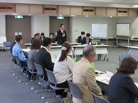 写真：第1回多治見市総合計画審議会1