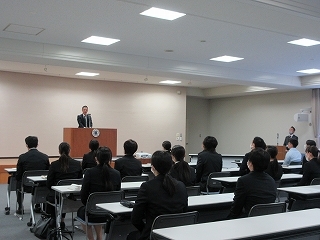 写真：令和6年新規採用予定者への挨拶