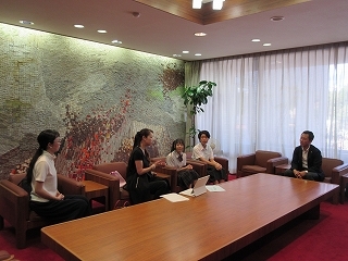 写真：面談（弦楽塾実行委員会）