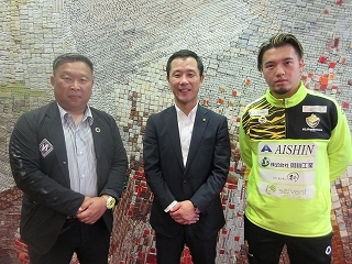 写真：面談（FC.Bombonera）