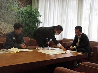 写真：面談（中日本高速道路多治見保全サービスセンター所長）