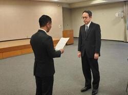 写真：諮問書提出