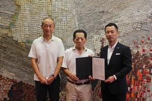 写真：孤立死ゼロ/虐待死ゼロのまち協力隊感謝状授与式