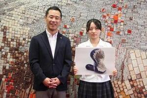 写真：第49回全国高等学校総合文化祭（美術・工芸部門）出品報告