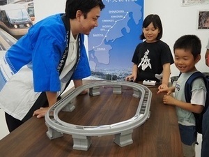 写真：わいわいキッズひろば2025リニア模型