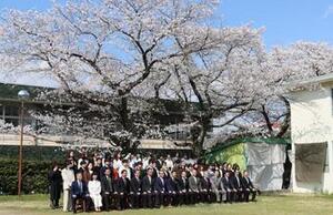 写真：令和7年度多治見市陶磁器意匠研究所入所式2