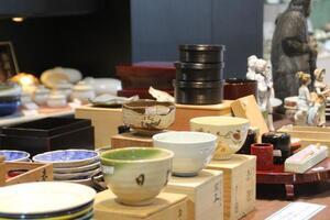 写真：本町オリベストリートの骨董市2