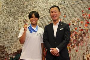 写真：ローイング競技全国大会優勝報告