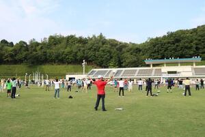 写真：一斉ラジオ体操会