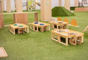 写真：こどもっちパーク遊具1