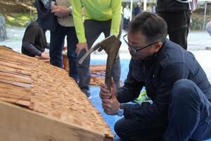 写真：多度神社本殿保存修理見学会3