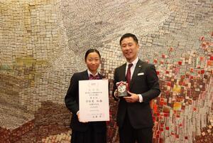 写真：宇佐見さんと市長