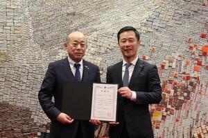 写真：株式会社フィルテックへ感謝状贈呈