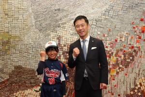 写真：市長と坂崎さん