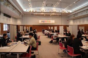 写真：第17回多治見ビジネスマッチング企業お見合いの様子