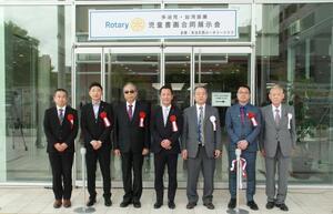 写真：国際交流書画展示会のオープニングセレモニー