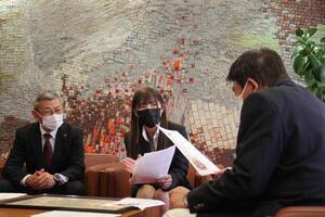 写真：創意工夫功労者賞受賞報告2