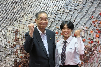 写真:ローイング表敬訪問