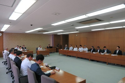 写真:予算常任委員会