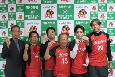 写真:インディアカ表敬訪問