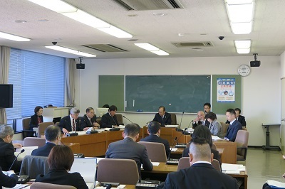 写真：厚生環境教育常任委員会