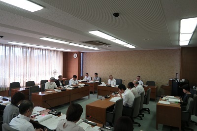 写真:厚生環境教育常任委員会
