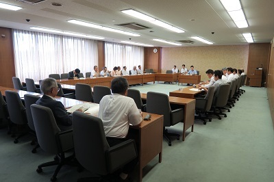 写真:決算特別委員会