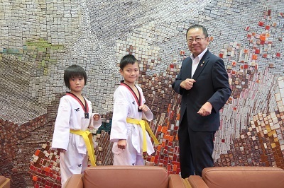 写真：テコンドー表敬訪問