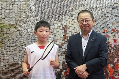 写真：バドミントン表敬訪問