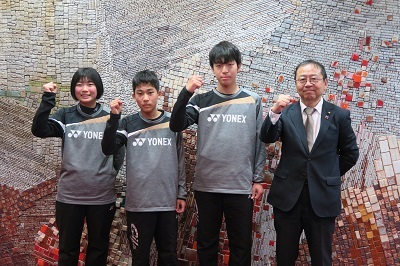 写真:25日(月曜日)テニス表敬訪問1