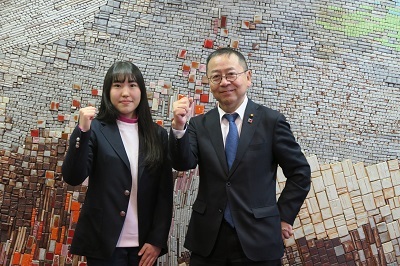 写真:ゴルフ表敬訪問