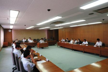 写真:決算特別委員会