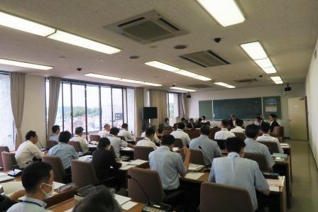 写真：6月12日総務常任委員会