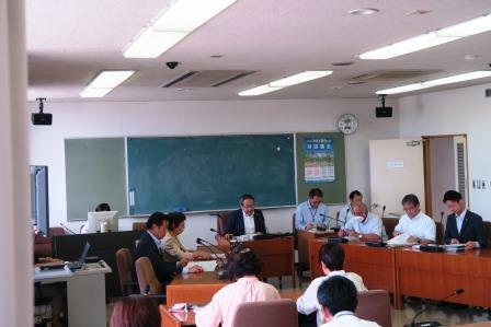 写真：6月16日厚生環境教育常任委員会