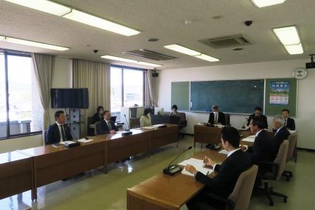 写真:総務常任委員会