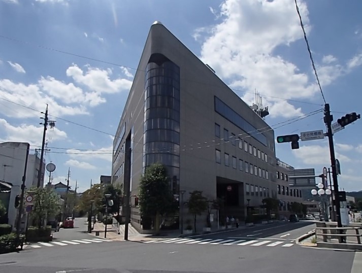 写真：産業文化センター　外観