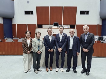 写真：三鷹市へ視察