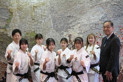 写真：少林寺拳法全国大会inかながわ出場者表敬訪問