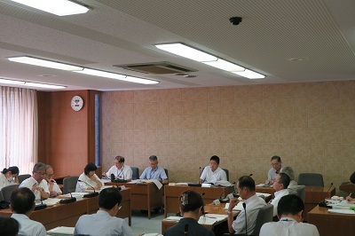 写真：経済建設常任委員会