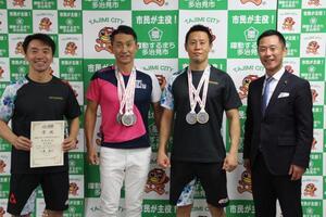 写真：日本スポーツマスターズ2025愛媛大会水泳競技出場選手表敬訪問