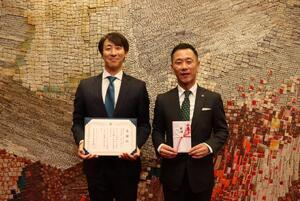 写真：平田工業寄付への感謝状贈呈式