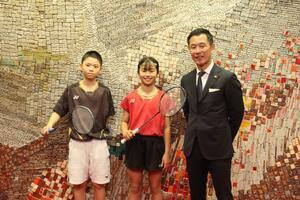 写真：第34回全国小学生バドミントン選手権大会出場選手表敬訪問