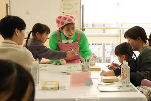 令和8年1月31日小野あつこのtryfulタイル絵付け体験の様子