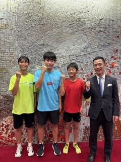 写真：陸上競技全国大会出場選手表敬訪問