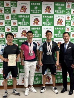 写真：日本スポーツマスターズ2025愛媛水泳大会出場選手表敬訪問